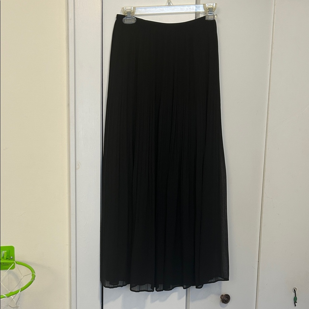 Uniqlo Black Maxi Skirt